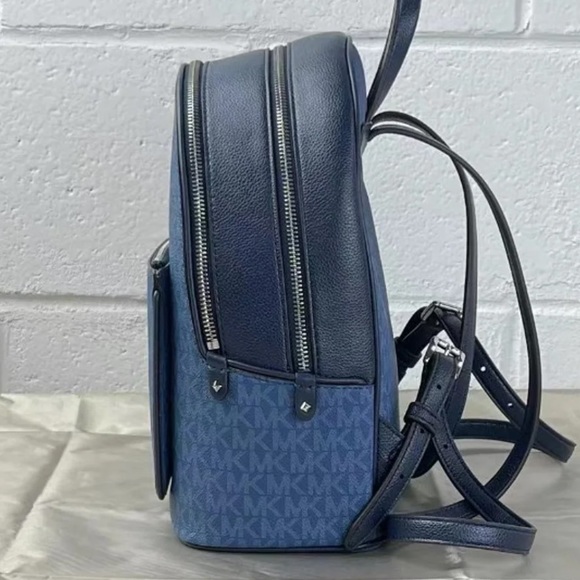 MICHAEL KORS 35T1S4AB6B ADINA MEDIUM BACKPACK - Picture 3 of 13